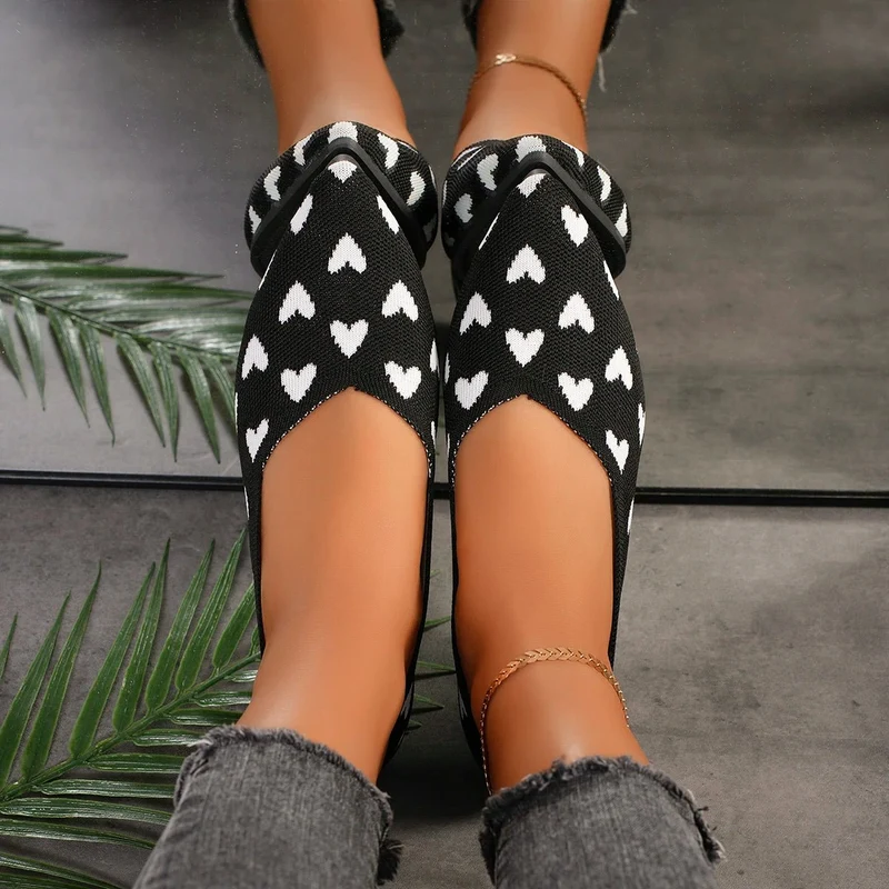Damen Ballerinas Herzmuster Spitz