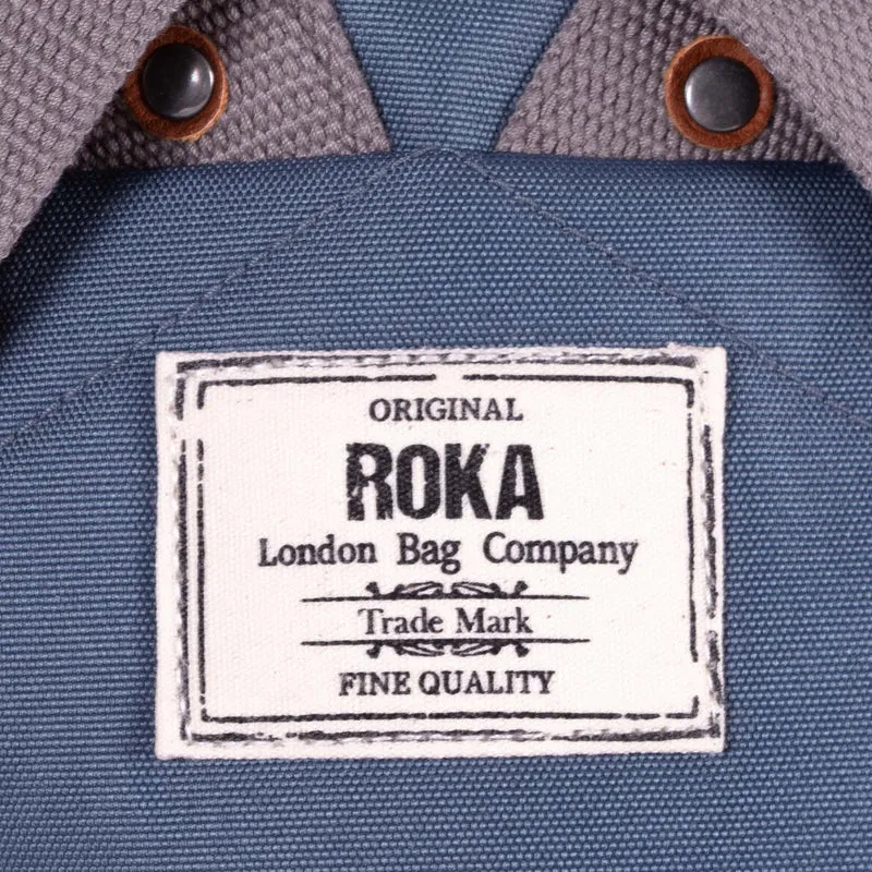 ROKA Finchley Eine kleine Tasche aus recyceltem Segeltuch der US-Luftwaffe