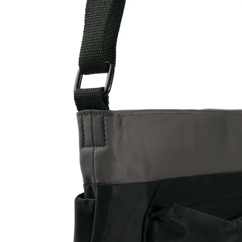 ROKA Kreativer Abfall Kennington Schwarzer/Graphitfarbener mittelgroßer Beutel aus recyceltem Nylon