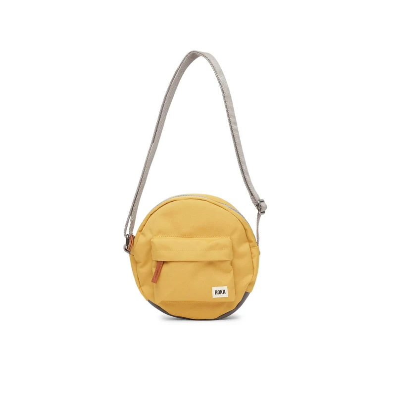 ROKA Paddington B Flax Kleine Tasche aus recyceltem Canvas