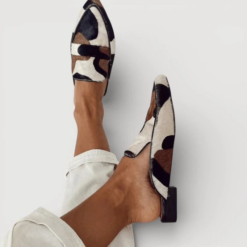 Spitze Mules Mit Blockabsatz Und Animal Muster