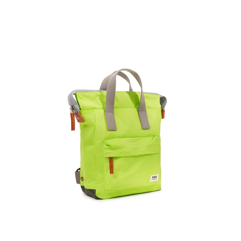 ROKA Bantry Kleine Tasche aus recyceltem Nylon, hellgrün