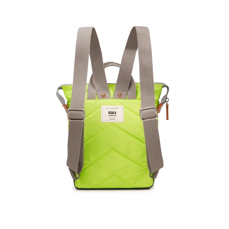 ROKA Bantry Kleine Tasche aus recyceltem Nylon, hellgrün