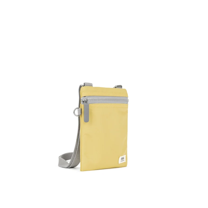 ROKA Chelsea Tasche aus recyceltem Bambus-Nylon