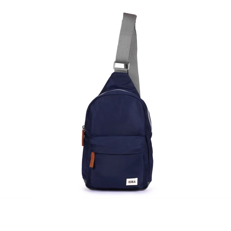 ROKA Willesden B Große Tasche aus recyceltem Nylon - Mitternacht
