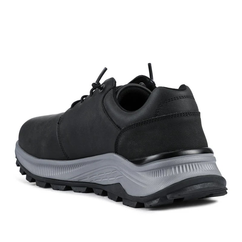 Sporty Lace Up Shoes - VSHI42001 / 327 948 - Black