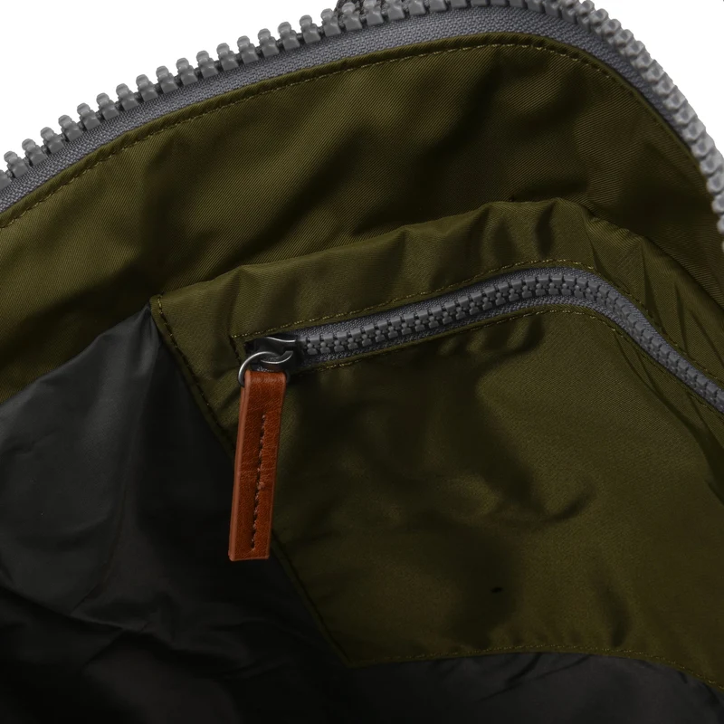 ROKA Bantry B Militär-Kleintasche aus recyceltem Nylon