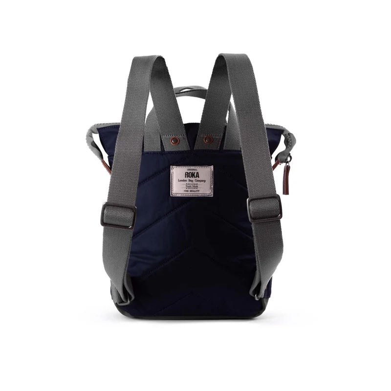 ROKA Bantry B Midnight Kleine Tasche aus recyceltem Nylon