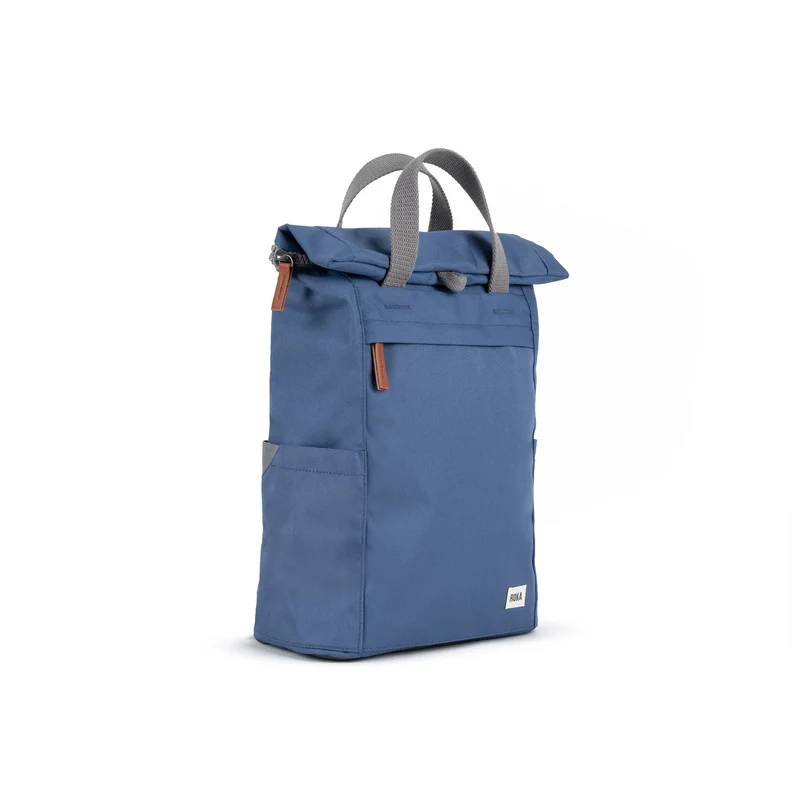 ROKA Finchley Eine mittelgroße Tasche aus recyceltem Canvas in der Farbe Burnt Blue