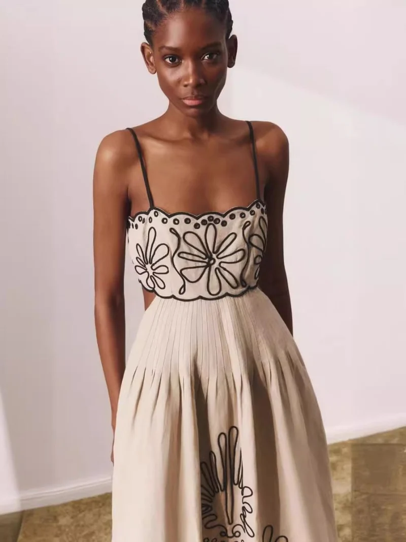 Elegantes Maxi Kleid mit Spaghetti Trägern