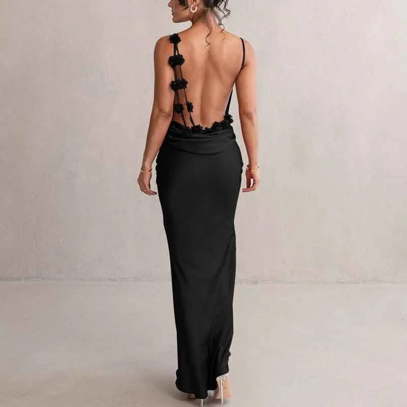 Amélie – Rückenfreies Maxikleid mit floraler Verzierung