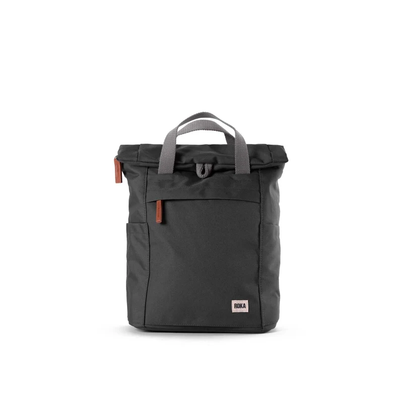 ROKA Finchley Eine kleine Tasche aus recyceltem Canvas mit Kohlenstoffanteil
