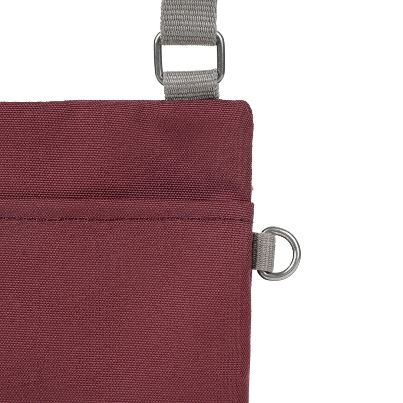 ROKA Chelsea Zinfandel Tasche aus recyceltem Canvas