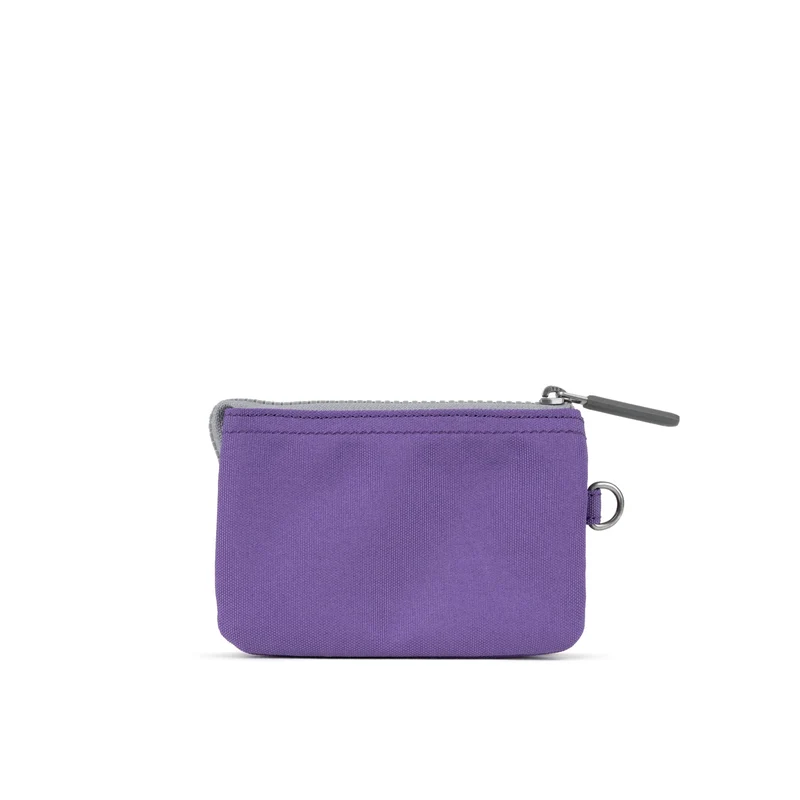 ROKA Kreativer Abfall Carnaby Kleine Handtasche aus recyceltem Canvas in Imperial Purple/Rooibos