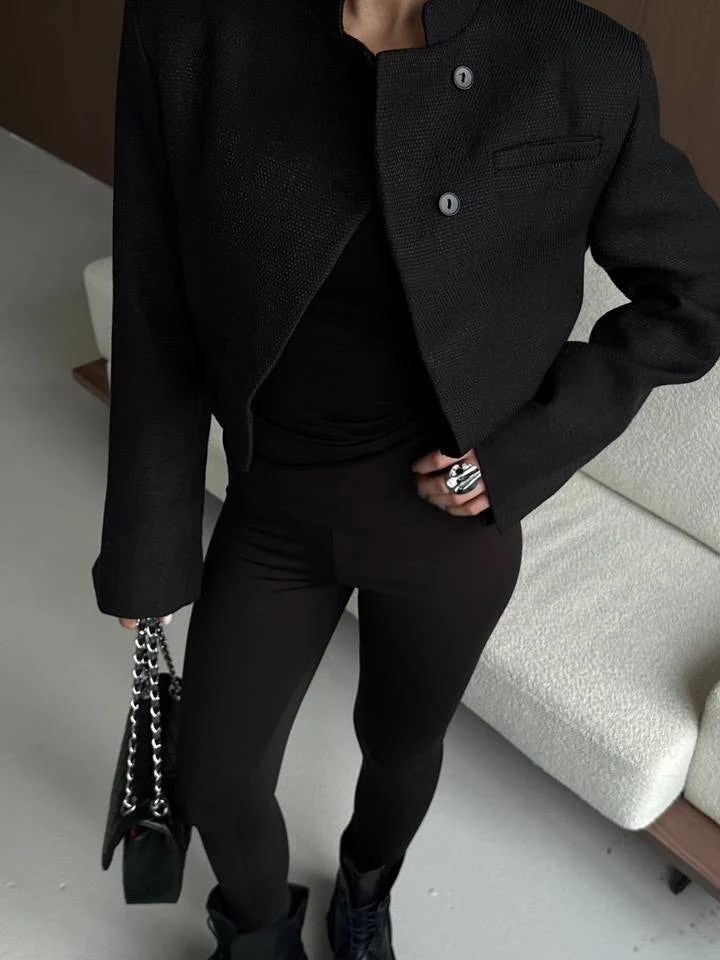 Elegante Damen Kurzjacke mit Stehkragen