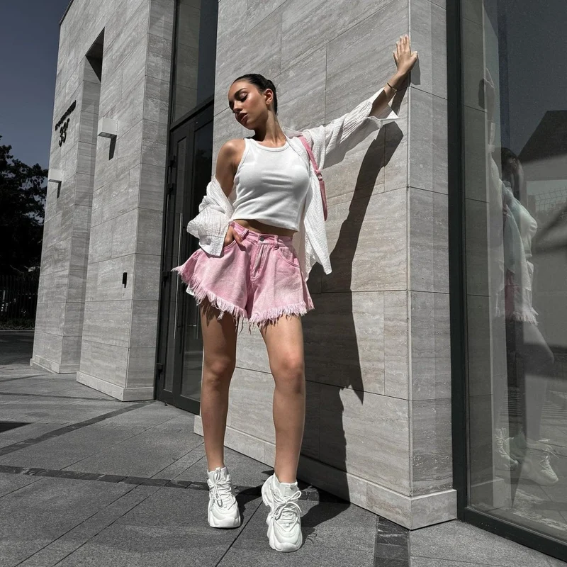 Nova - French-Denim-Mini-Shorts in Rosa