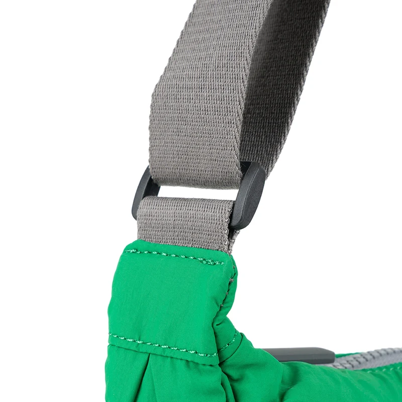 ROKA Farringdon Amazon-Tasche aus recyceltem Taslon