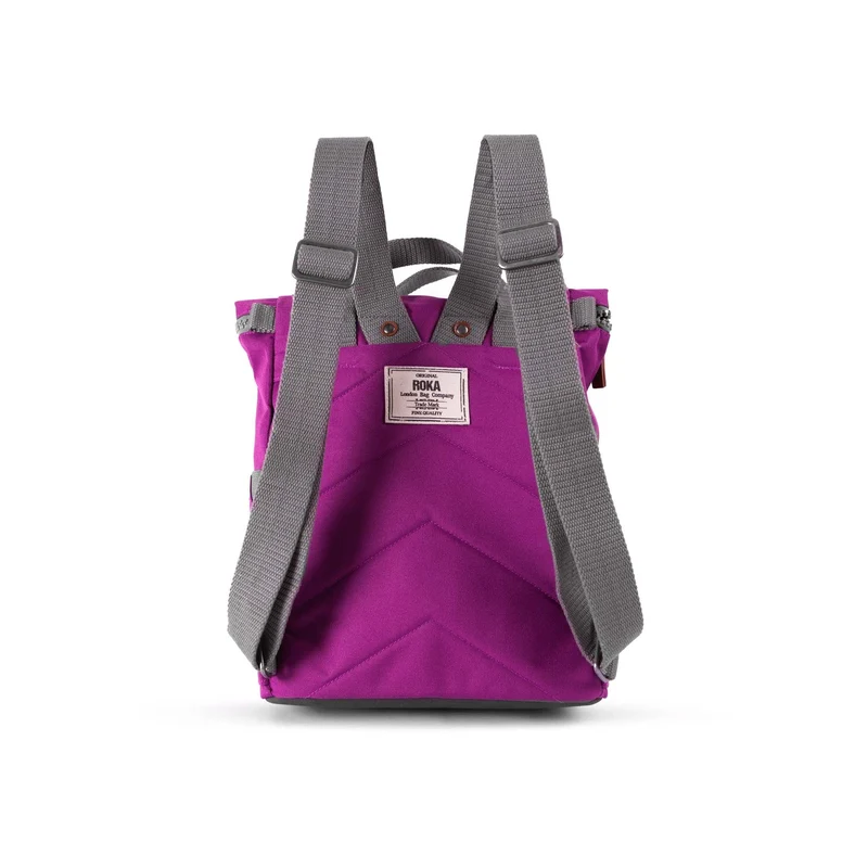 ROKA Finchley Eine kleine Tasche aus recyceltem Canvas von Violett