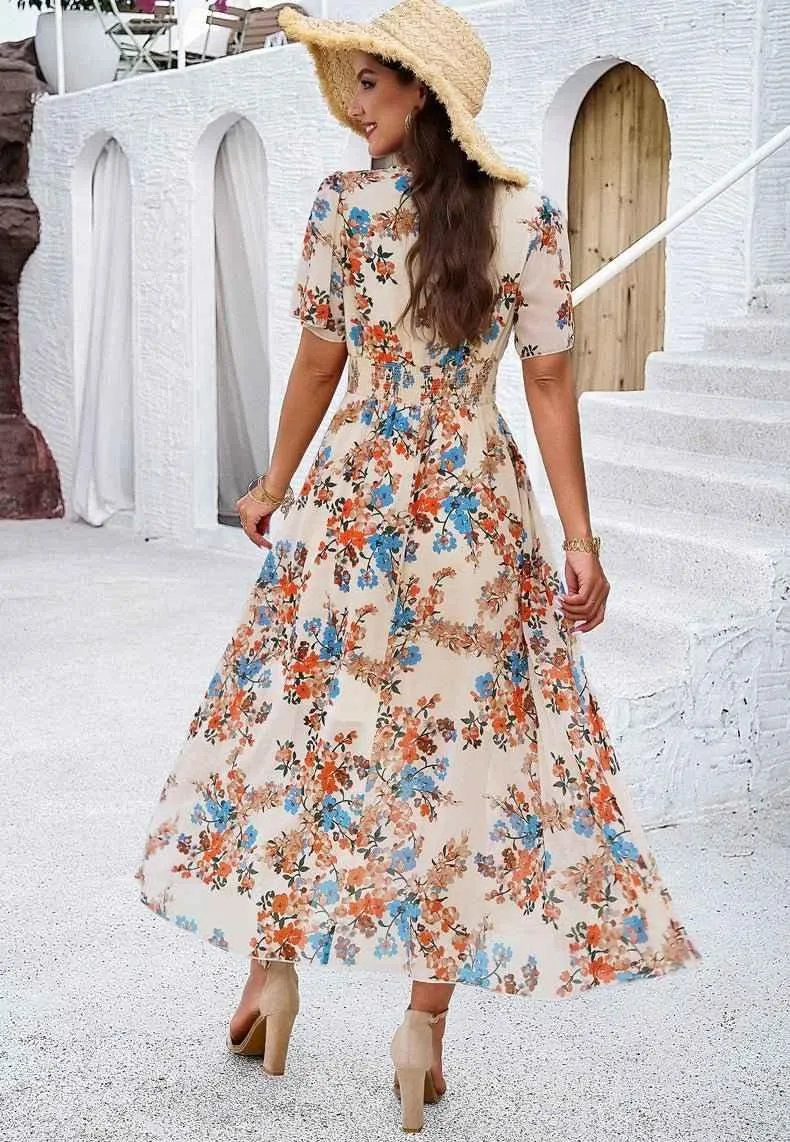 Liliana – Boho Maxikleid mit Blumenprint, V-Ausschnitt & Smoktaille