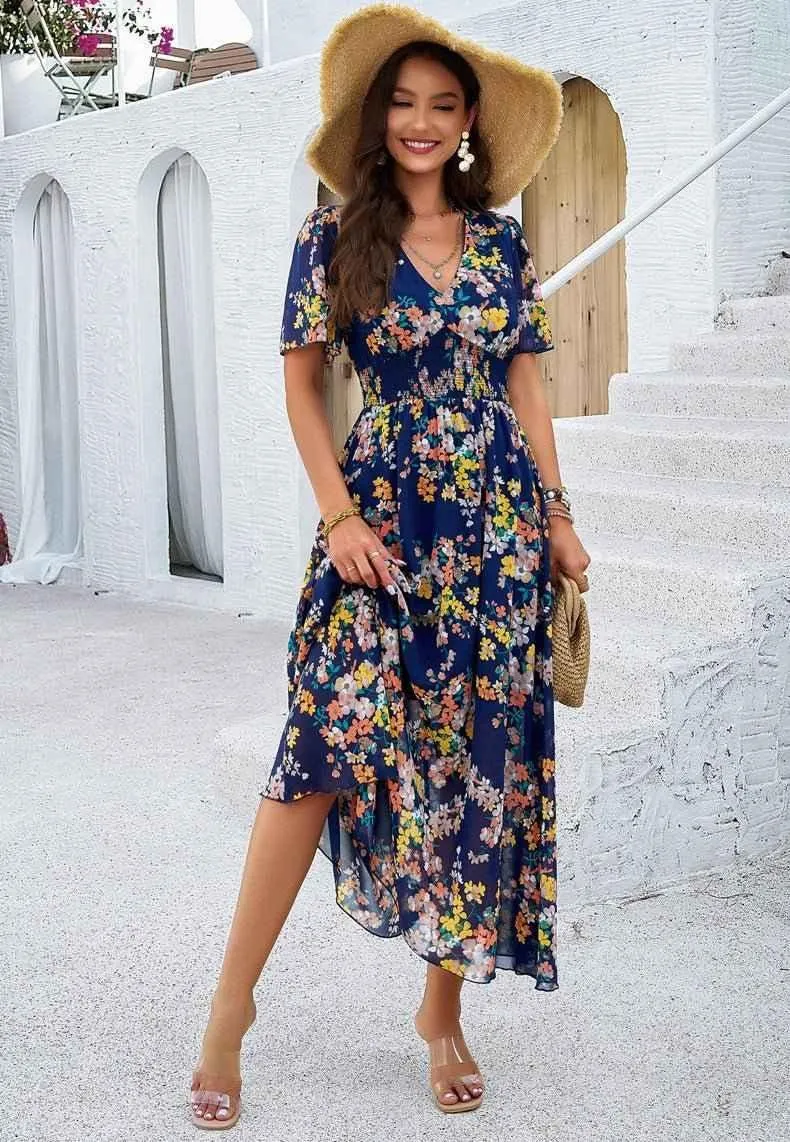 Liliana – Boho Maxikleid mit Blumenprint, V-Ausschnitt & Smoktaille
