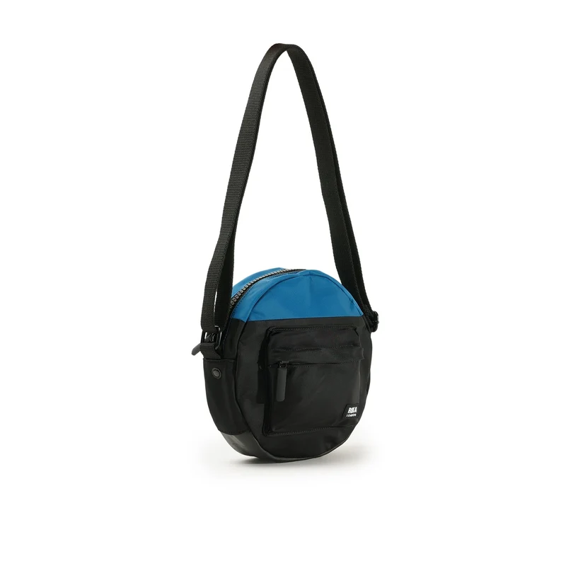 ROKA Kreativer Abfall Paddington B Black / Sea Port Kleine Tasche aus recyceltem Nylon