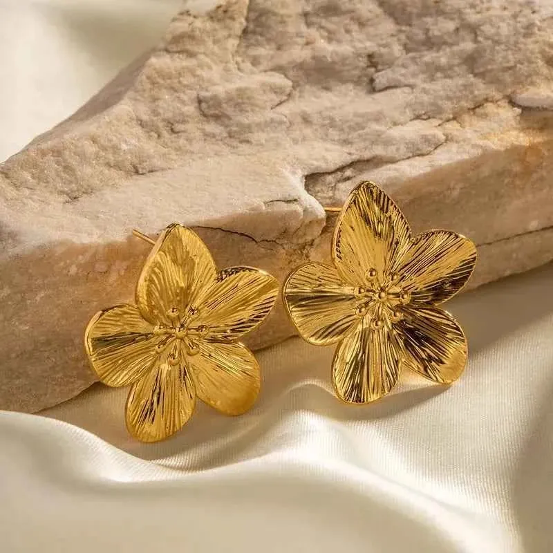 Blumen Ohrringe Gold