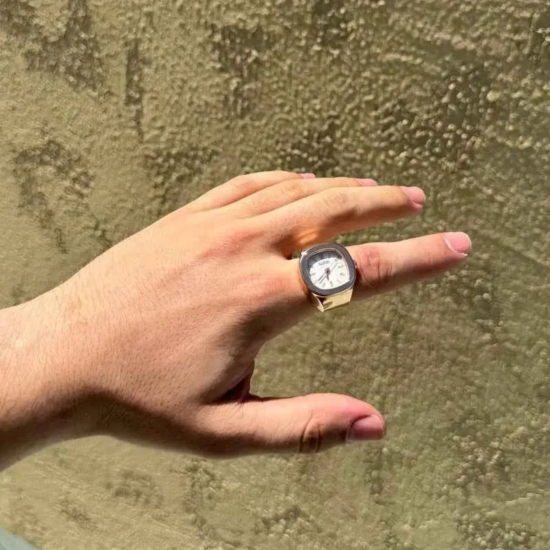 Elegante Touch Ringuhr