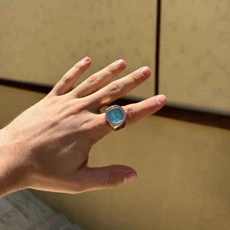 Elegante Touch Ringuhr