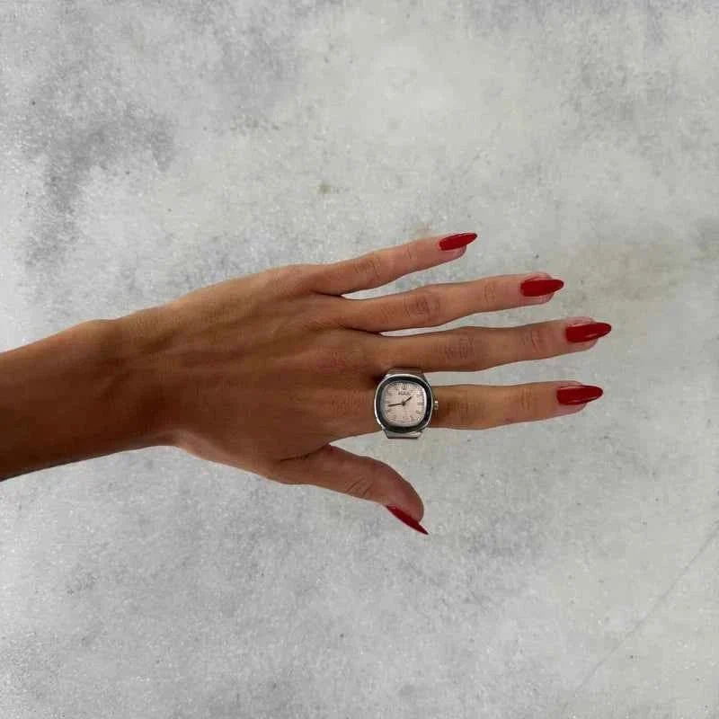 Elegante Touch Ringuhr