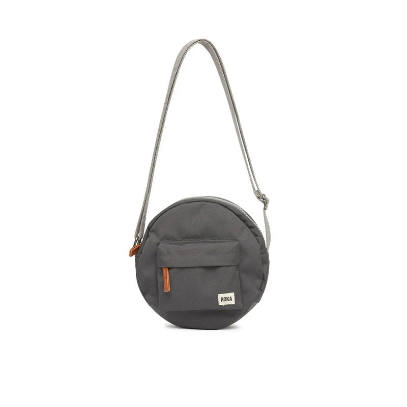 ROKA Paddington B Carbon Kleine Tasche aus recyceltem Canvas