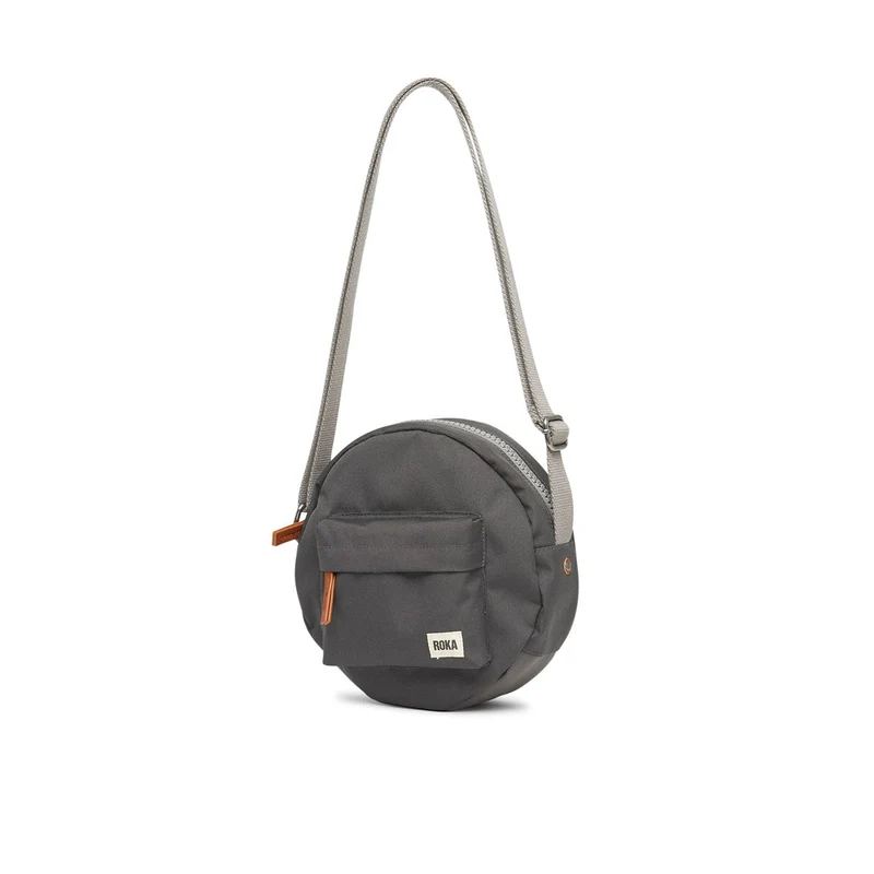 ROKA Paddington B Carbon Kleine Tasche aus recyceltem Canvas