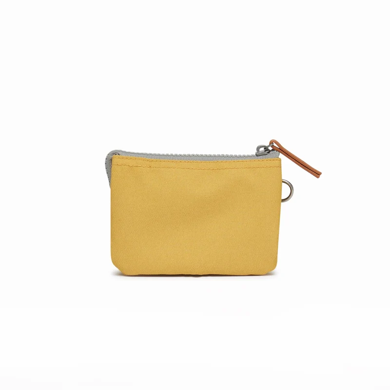 ROKA Carnaby Kleine Handtasche aus recyceltem Leinen, Modell Flax