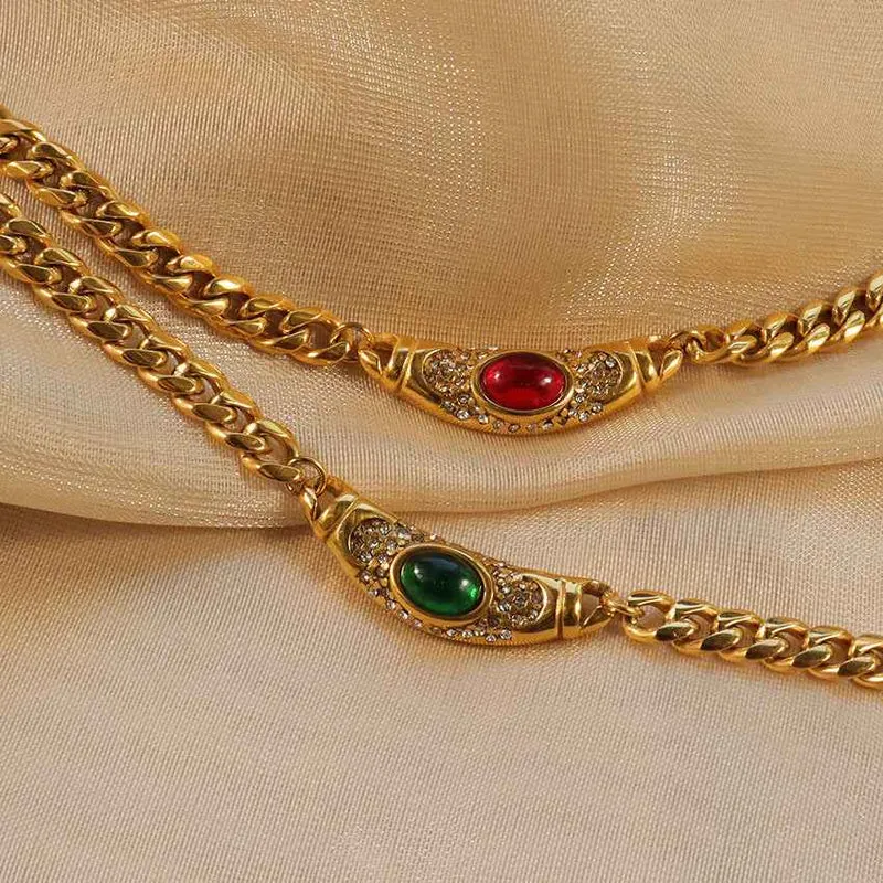 Goldkette Mit Steinen