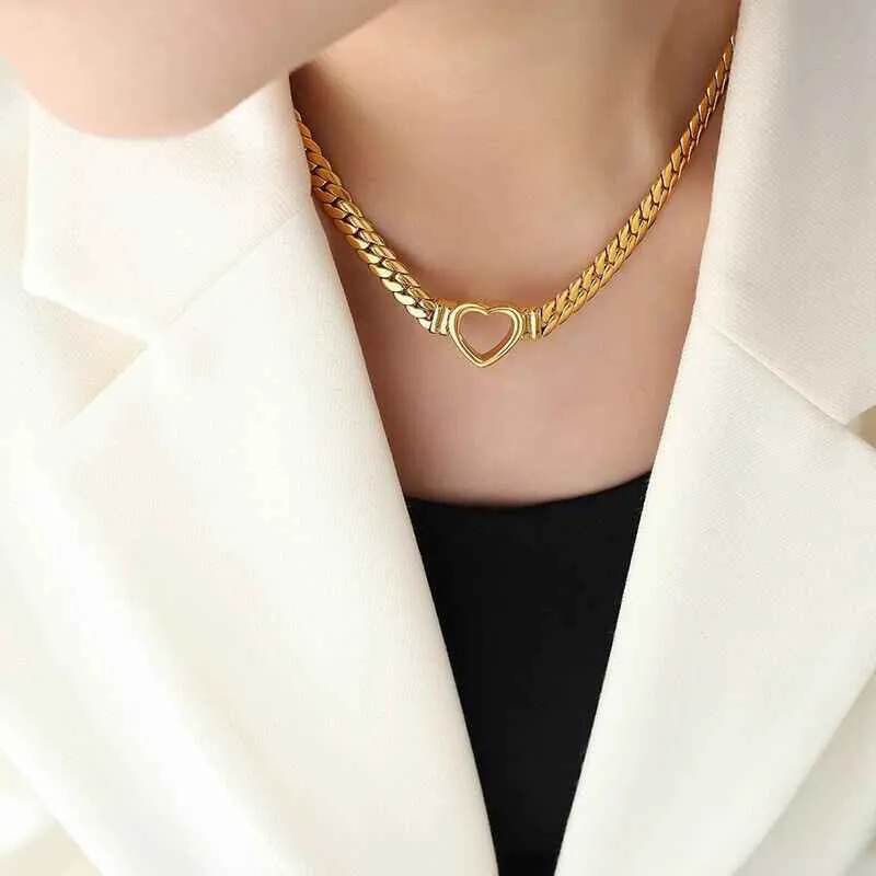 Goldene Herzkette