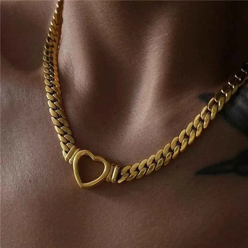 Goldene Herzkette