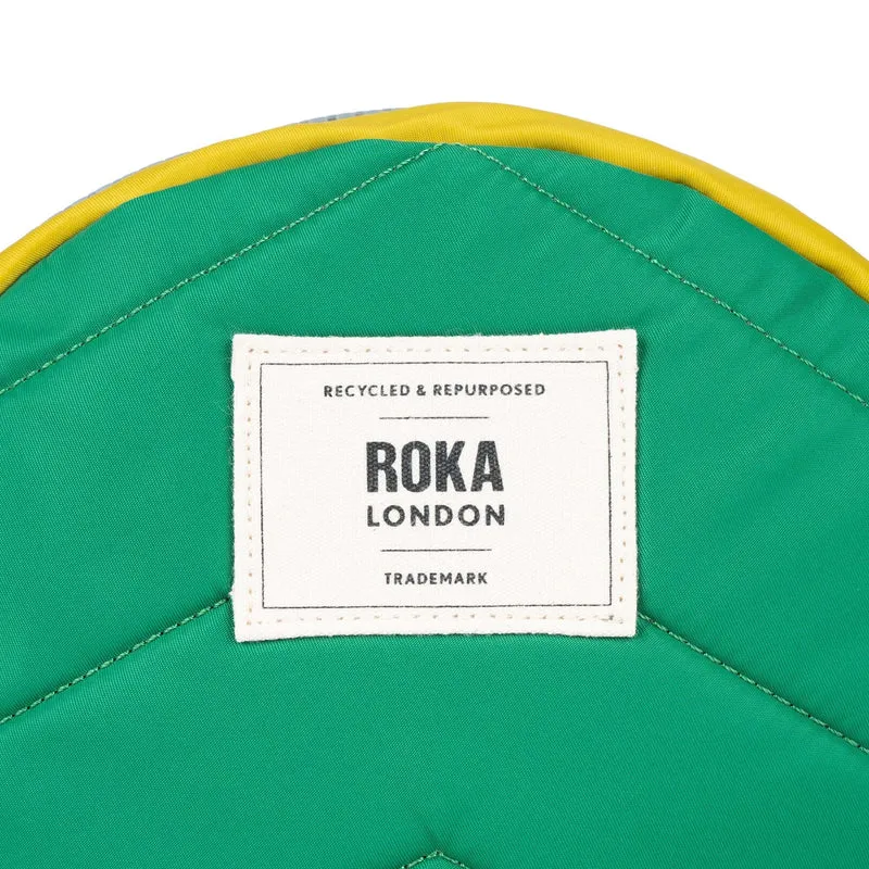 ROKA Kreativer Abfall Paddington B Kleine Tasche aus recyceltem Nylon, Edition 4