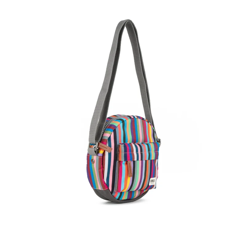 ROKA Paddington Kleine Tasche aus recyceltem Canvas mit mehreren Streifen von B
