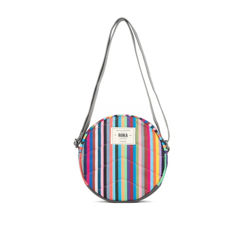 ROKA Paddington Kleine Tasche aus recyceltem Canvas mit mehreren Streifen von B