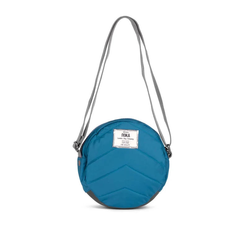 ROKA Paddington B Marine Kleine Tasche aus recyceltem Nylon