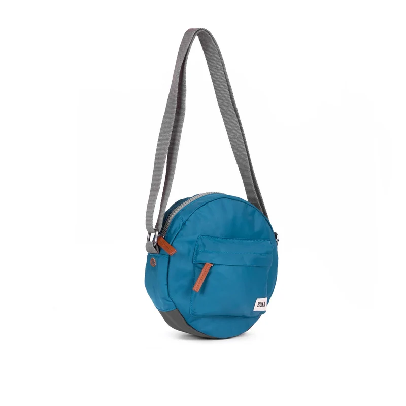 ROKA Paddington B Marine Kleine Tasche aus recyceltem Nylon