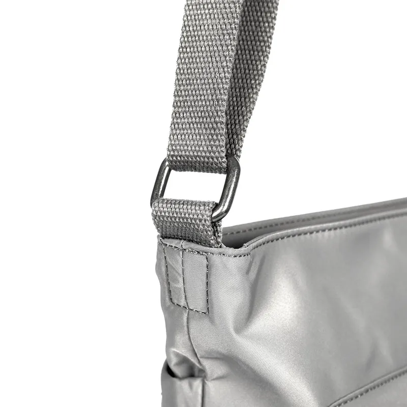 ROKA Kennington B Stormy Medium Tasche aus recyceltem Nylon