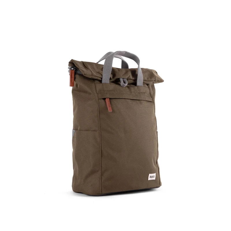 ROKA Finchley Eine mittelgroße Tasche aus recyceltem Canvas in der Farbe Moosgrün