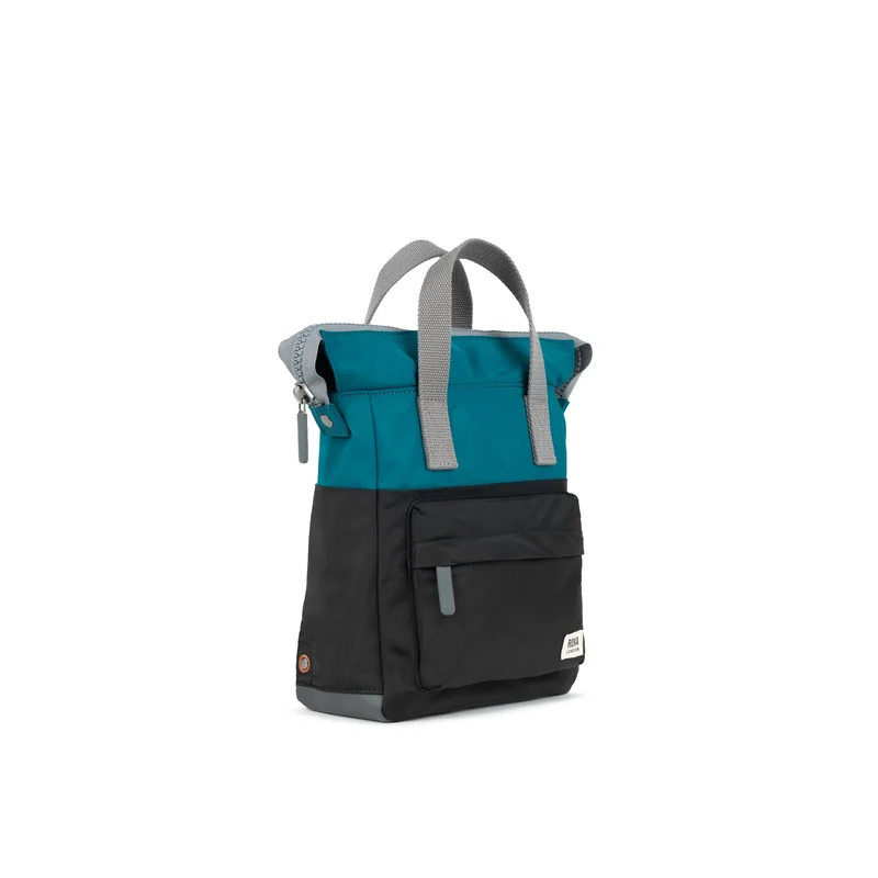ROKA Kreativer Abfall Bantry B Marine/schwarz Kleine Tasche aus recyceltem Nylon