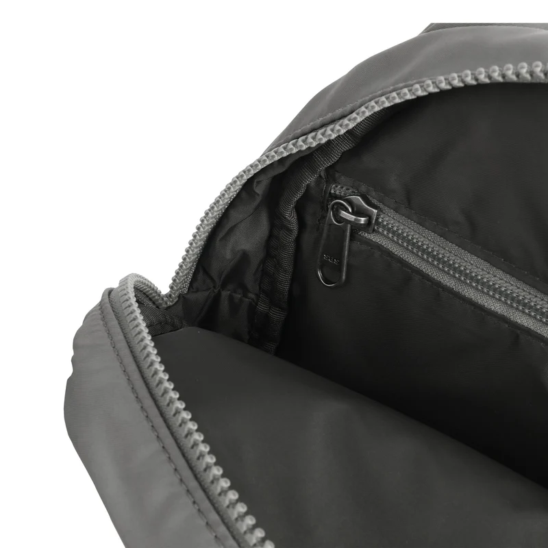ROKA Willesden B Große Tasche aus recyceltem Nylon - Stormy