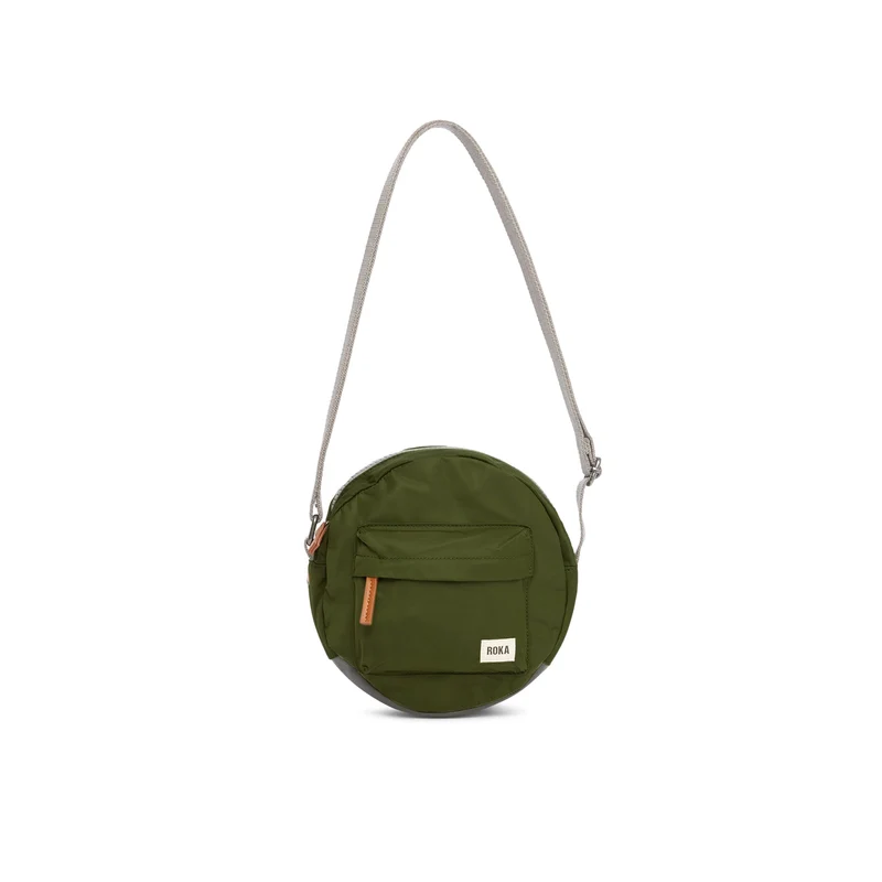 ROKA Paddington B Avocado Kleine Tasche aus recyceltem Nylon