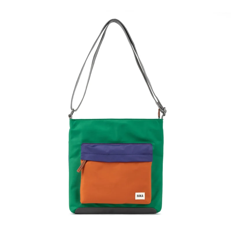 ROKA Kreativer Abfall Kennington B Medium Tasche aus recyceltem Nylon, Edition 4