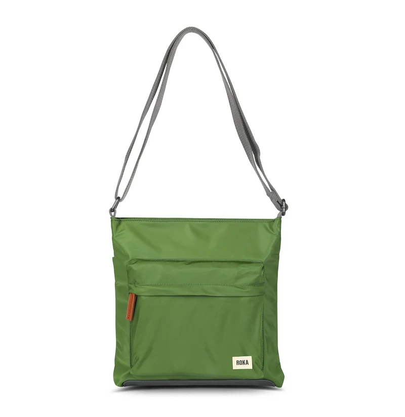 ROKA Kennington B Avocado Medium Tasche aus recyceltem Nylon