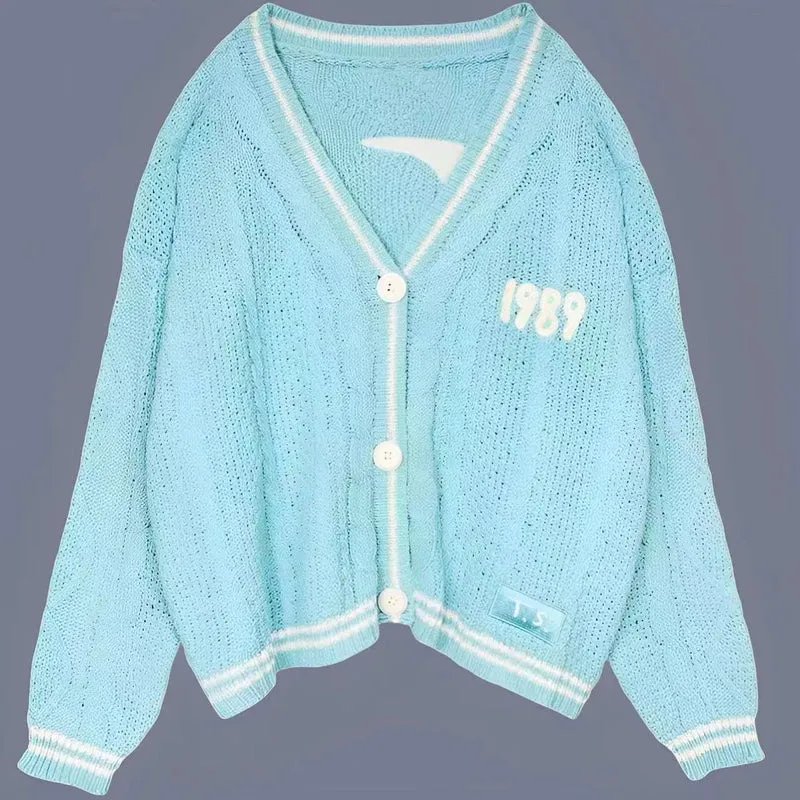 Damen nan kurze gestrickte V Ausschnitt Strickjacke mit Zopfmuster und Perlmuttknöpfen Drune