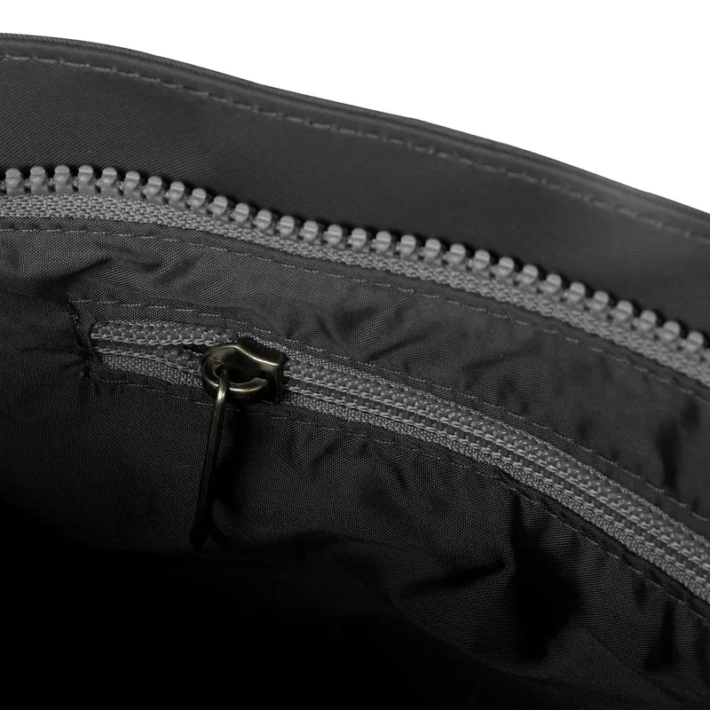 ROKA Kennington B Graphit Medium Tasche aus recyceltem Nylon