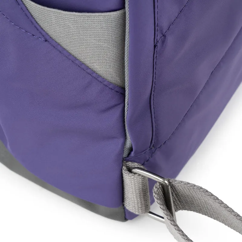 ROKA Kreativer Abfall Canfield B Mais-/Maulbeer-Kleinbeutel aus recyceltem Nylon